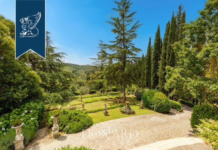 Image No.13-8 Bed Villa for sale