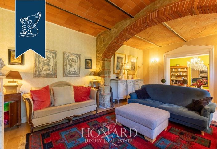 Image No.15-8 Bed Villa for sale