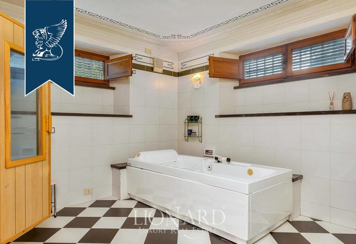 Image No.2-Villa de 5 chambres à vendre à Lucca