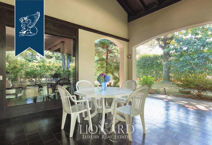 Image No.27-5 Bed Villa for sale