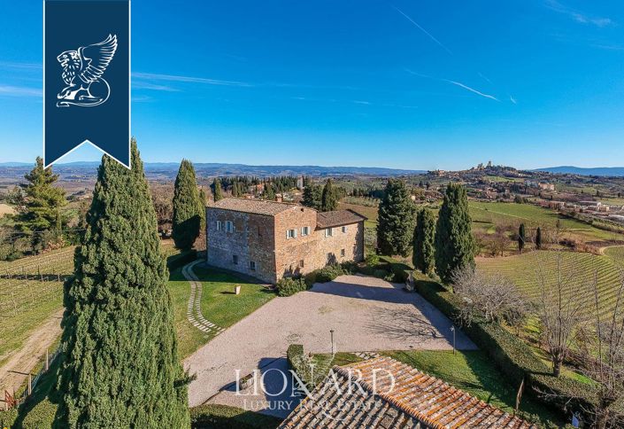 Image No.46-7 Bed Farmhouse for sale