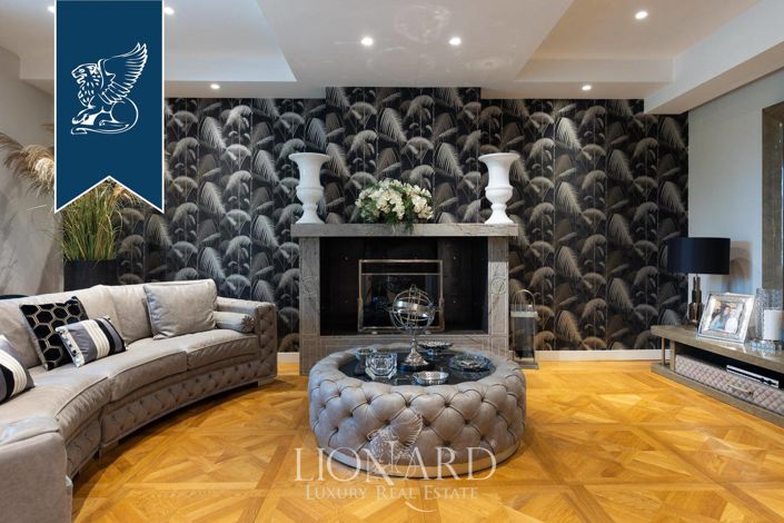 Image No.10-6 Bed Villa for sale