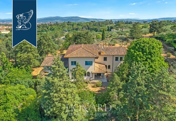 Image No.2-4 Bed Villa for sale