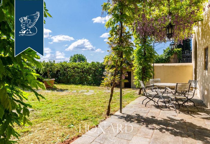 Image No.11-2 Bed Villa for sale