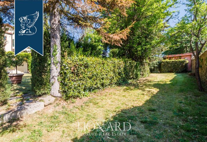 Image No.16-2 Bed Villa for sale