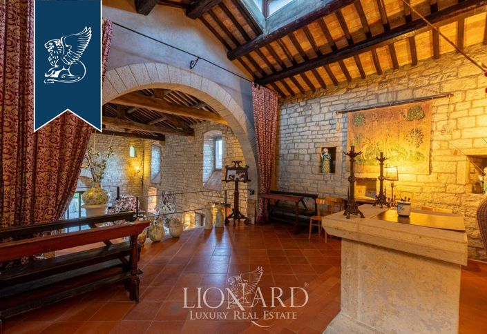 Image No.18-Villa de 8 chambres à vendre à Todi