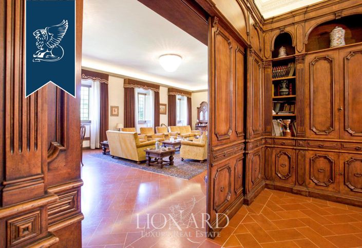 Image No.11-14 Bed Villa for sale