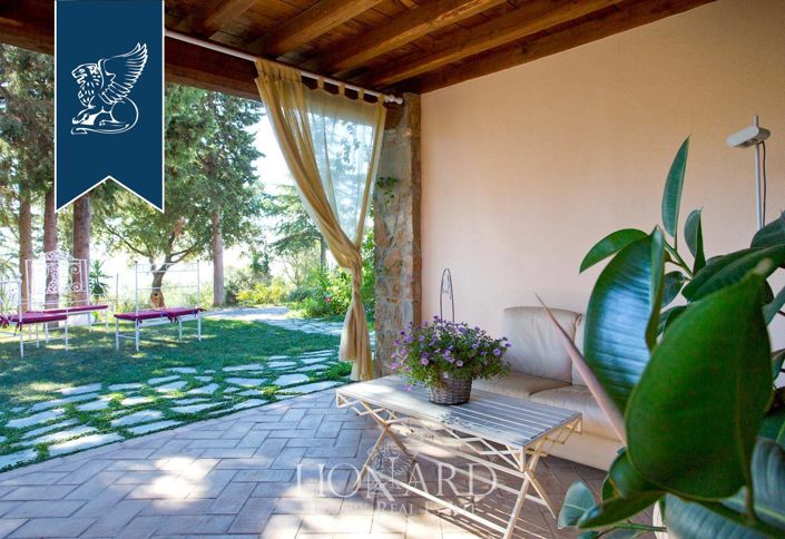 Image No.16-10 Bed Villa for sale