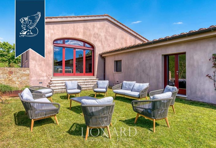 Image No.19-6 Bed Villa for sale