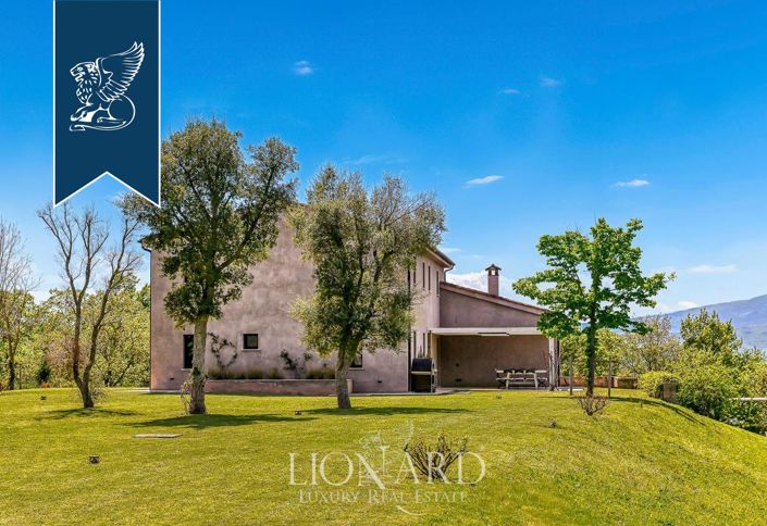 Image No.5-6 Bed Villa for sale