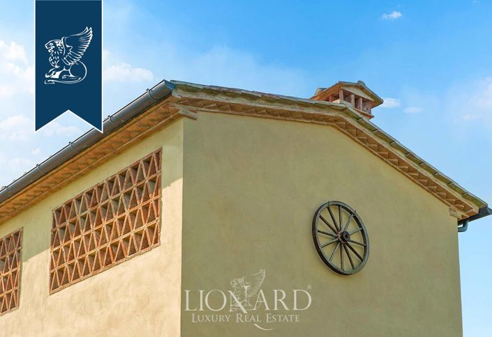 Image No.10-6 Bed Villa for sale