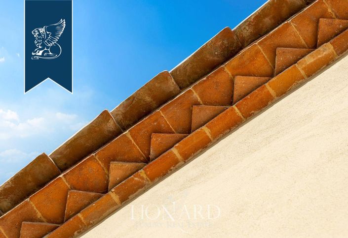 Image No.12-6 Bed Villa for sale