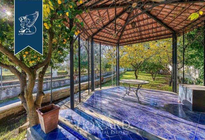 Image No.10-Villa de 6 chambres à vendre à Naples