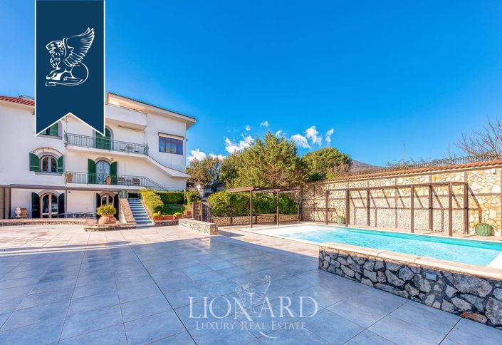 Image No.11-Villa de 6 chambres à vendre à Naples