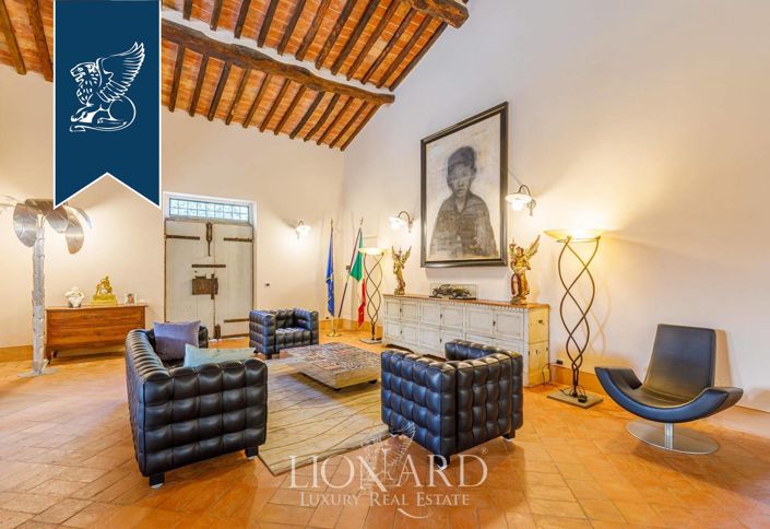 Image No.20-15 Bed Villa for sale