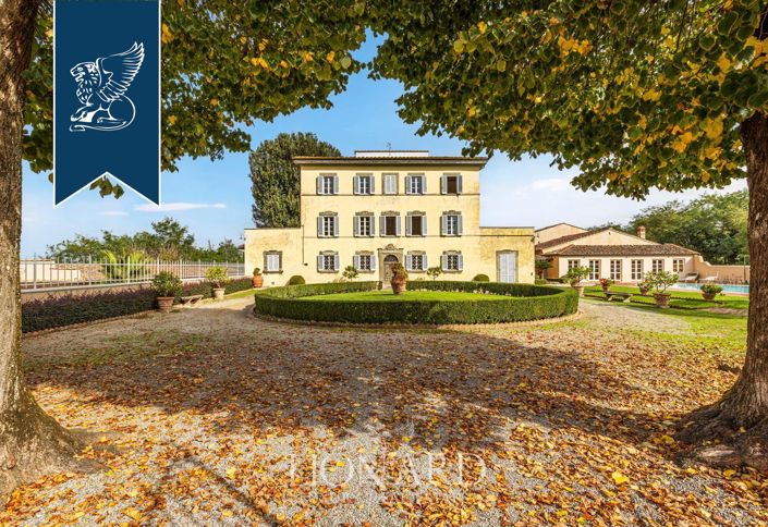 Image No.5-15 Bed Villa for sale