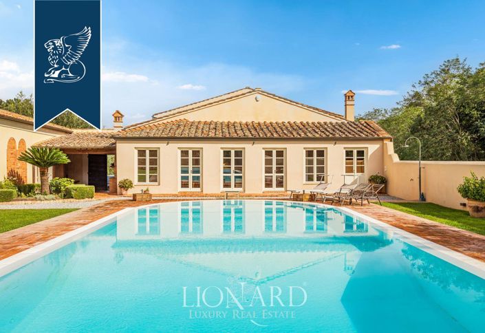 Image No.9-15 Bed Villa for sale