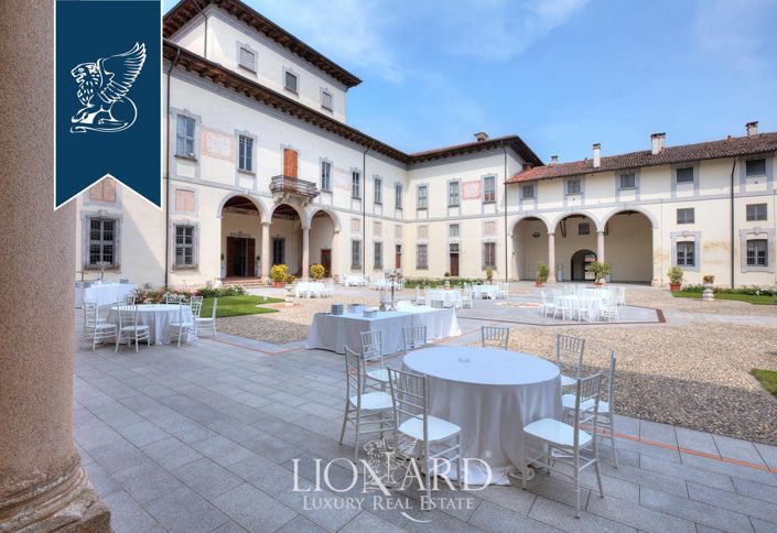 Image No.4-20 Bed Property for sale