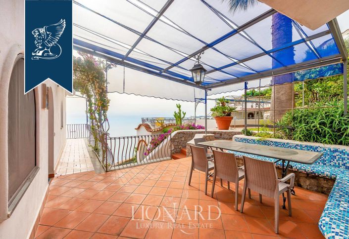 Image No.16-8 Bed Villa for sale