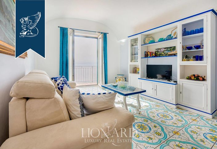 Image No.19-8 Bed Villa for sale