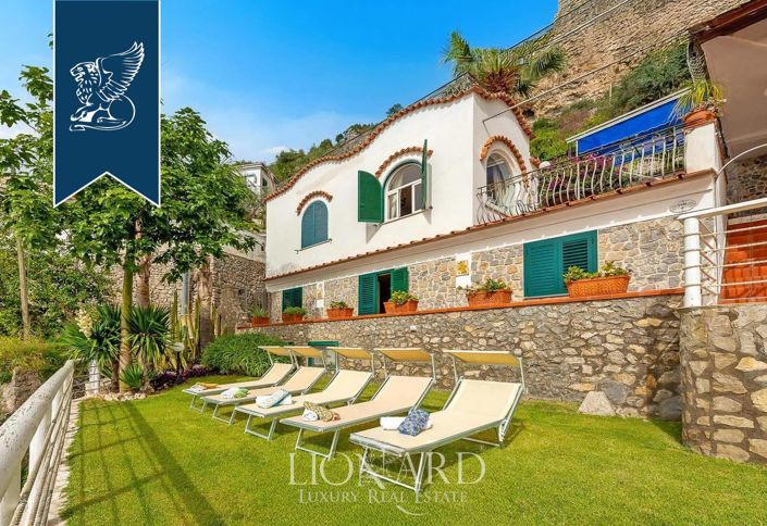 Image No.3-8 Bed Villa for sale