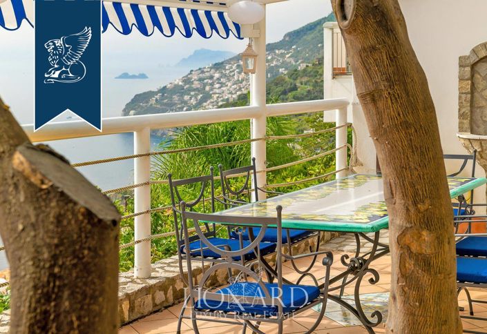 Image No.9-8 Bed Villa for sale