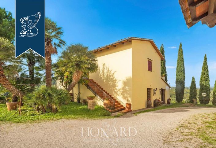 Image No.8-12 Bed Villa for sale