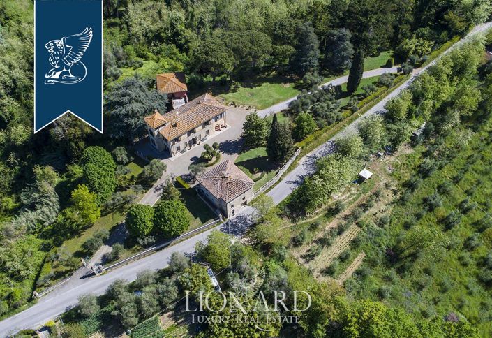 Image No.18-10 Bed Villa for sale