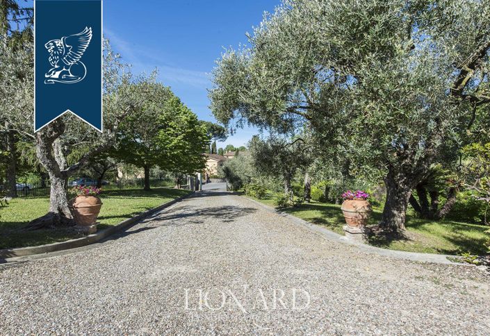 Image No.3-10 Bed Villa for sale