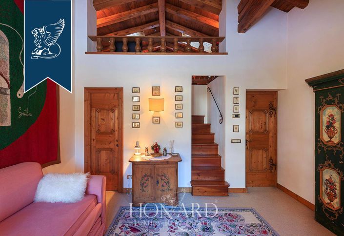 Image No.17-8 Bed Villa for sale