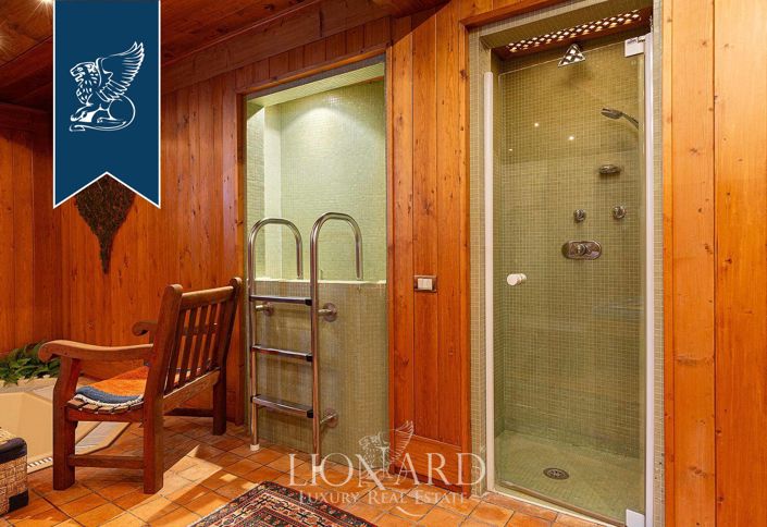 Image No.26-8 Bed Villa for sale