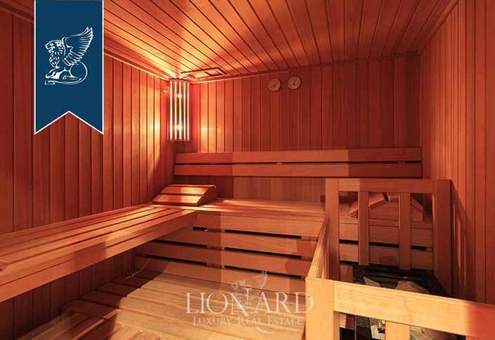 Image No.27-8 Bed Villa for sale