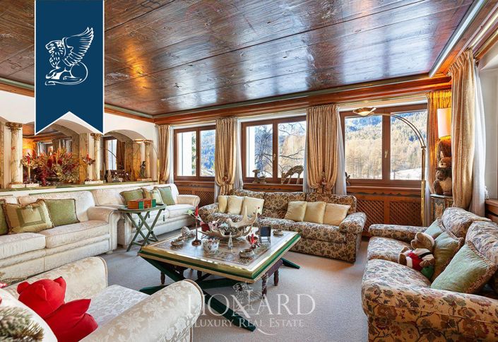 Image No.7-8 Bed Villa for sale