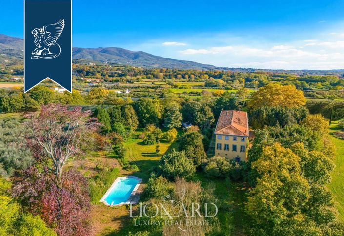 Image No.1-Villa de 15 chambres à vendre à Lucca