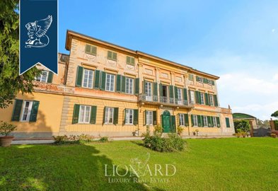1 - Pescia, Villa