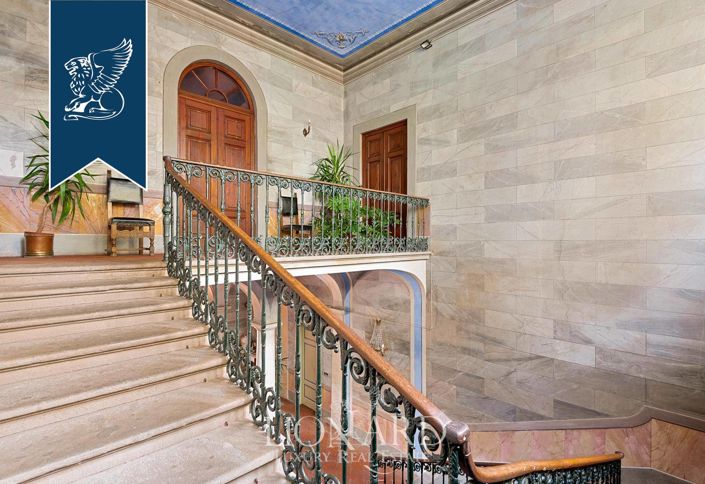 Image No.18-11 Bed Villa for sale