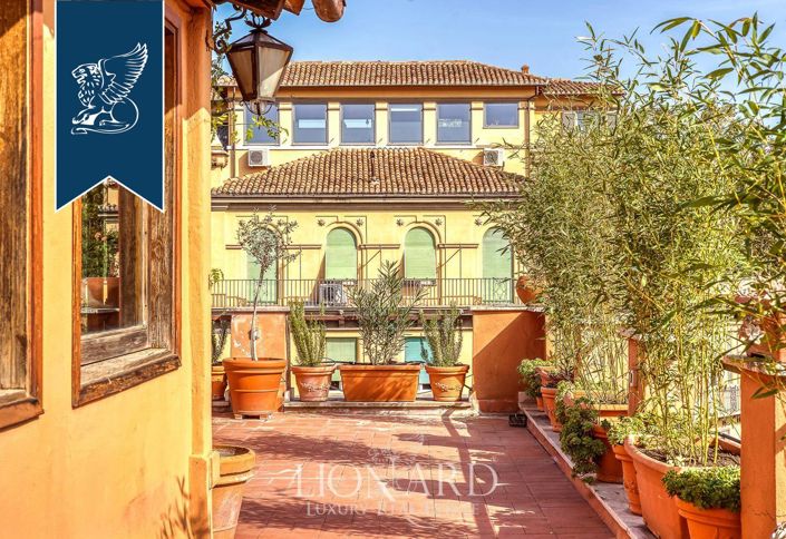 Image No.11-6 Bed Apartment for sale