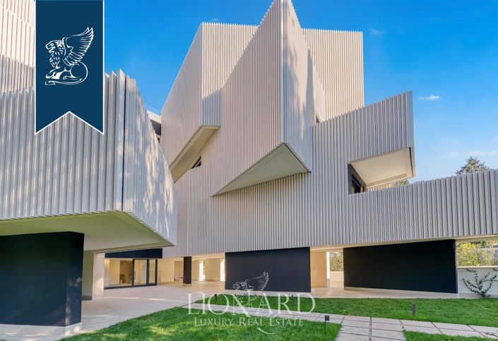 Image No.4-4 Bed Apartment for sale