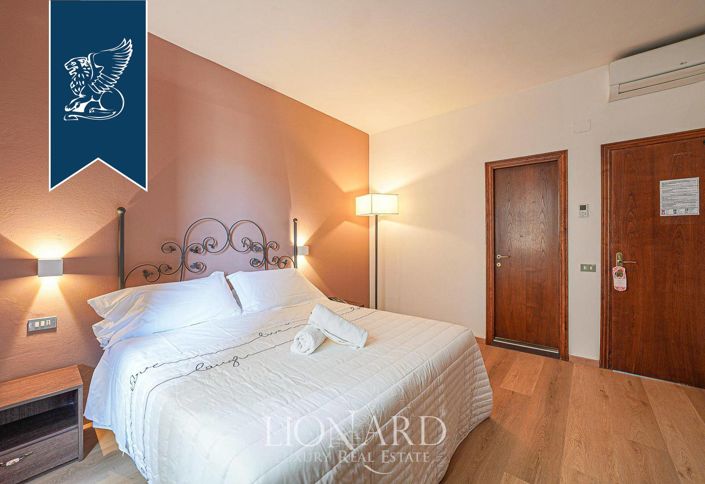 Image No.15-20 Bed Hotel for sale