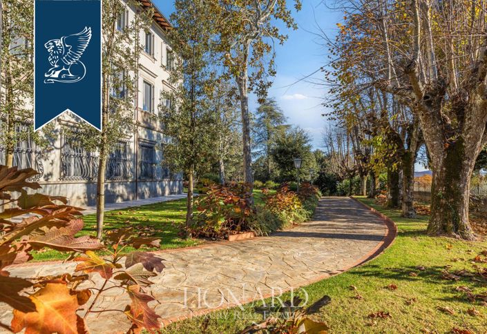 Image No.15-11 Bed Villa for sale