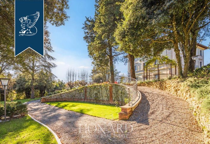 Image No.19-11 Bed Villa for sale