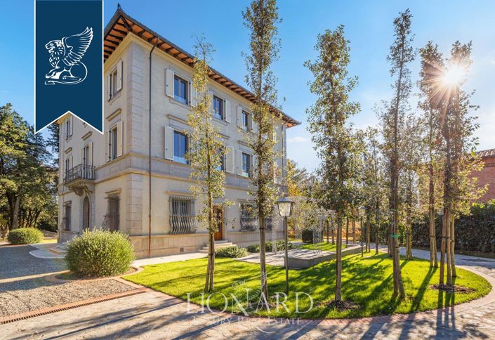 Image No.5-11 Bed Villa for sale