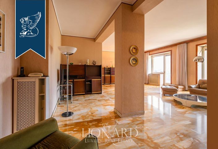 Image No.14-3 Bed Apartment for sale