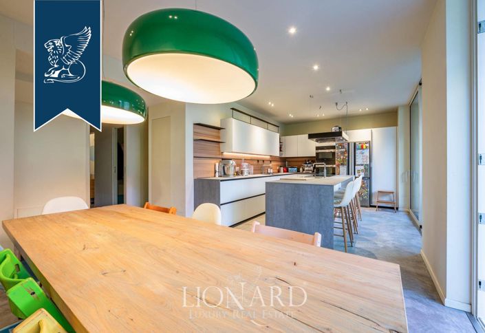 Image No.2-3 Bed Villa for sale