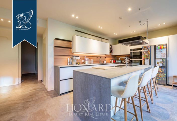 Image No.3-3 Bed Villa for sale