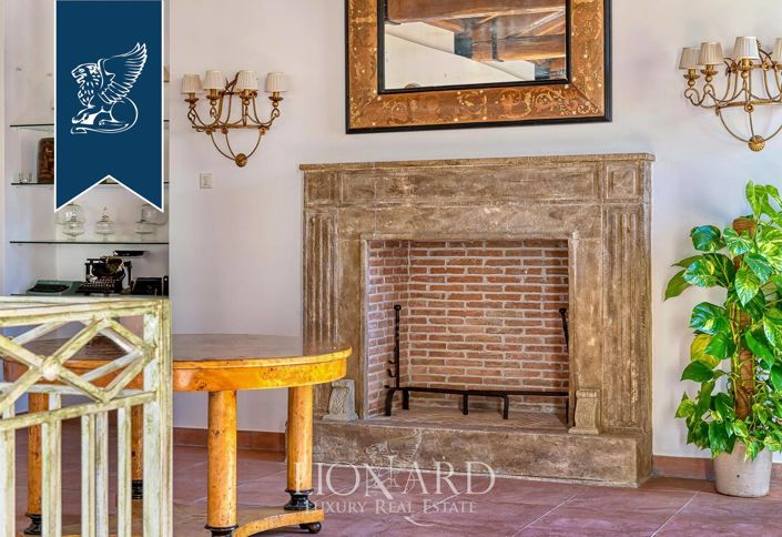 Image No.19-11 Bed Villa for sale