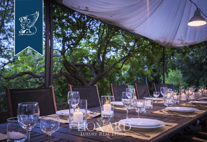 Image No.23-10 Bed Villa for sale