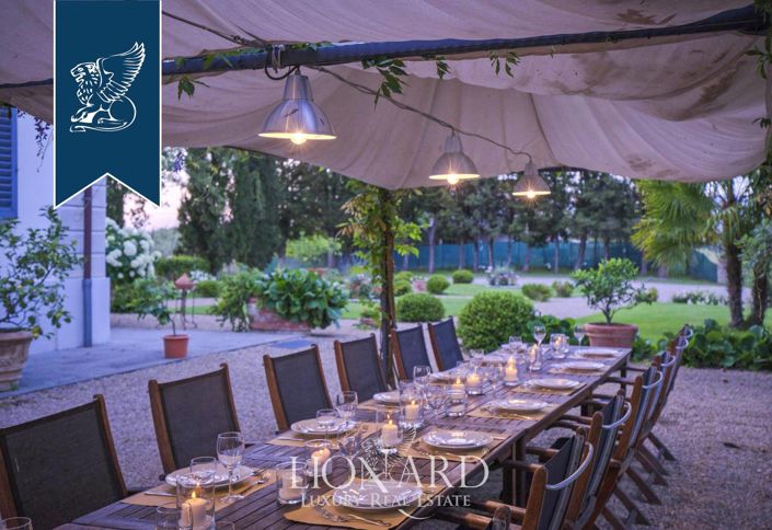 Image No.24-10 Bed Villa for sale