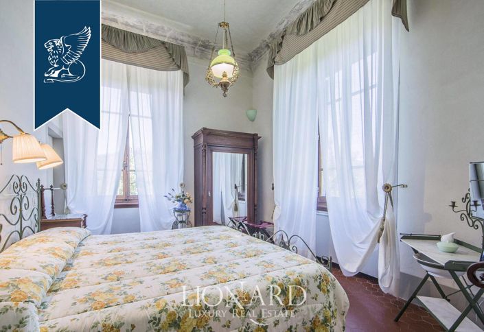 Image No.58-10 Bed Villa for sale