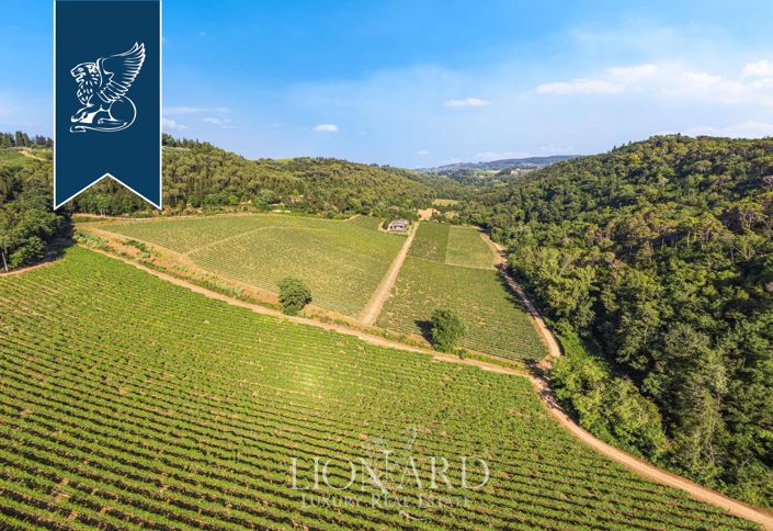 Image No.3-2 Bed Farmhouse for sale